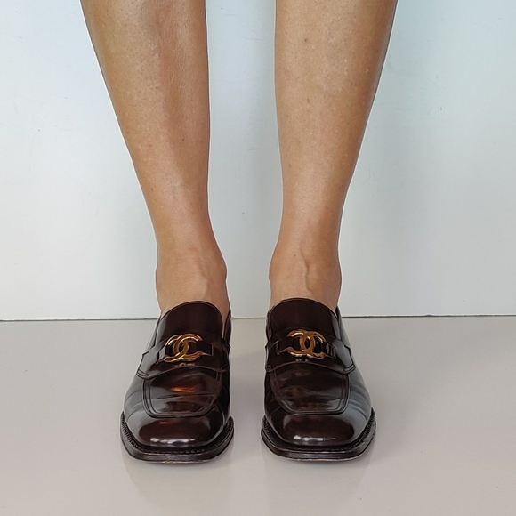 CHANEL Chocolate Brown Loafers, Size 40, US 10 - Picture 4 of 10